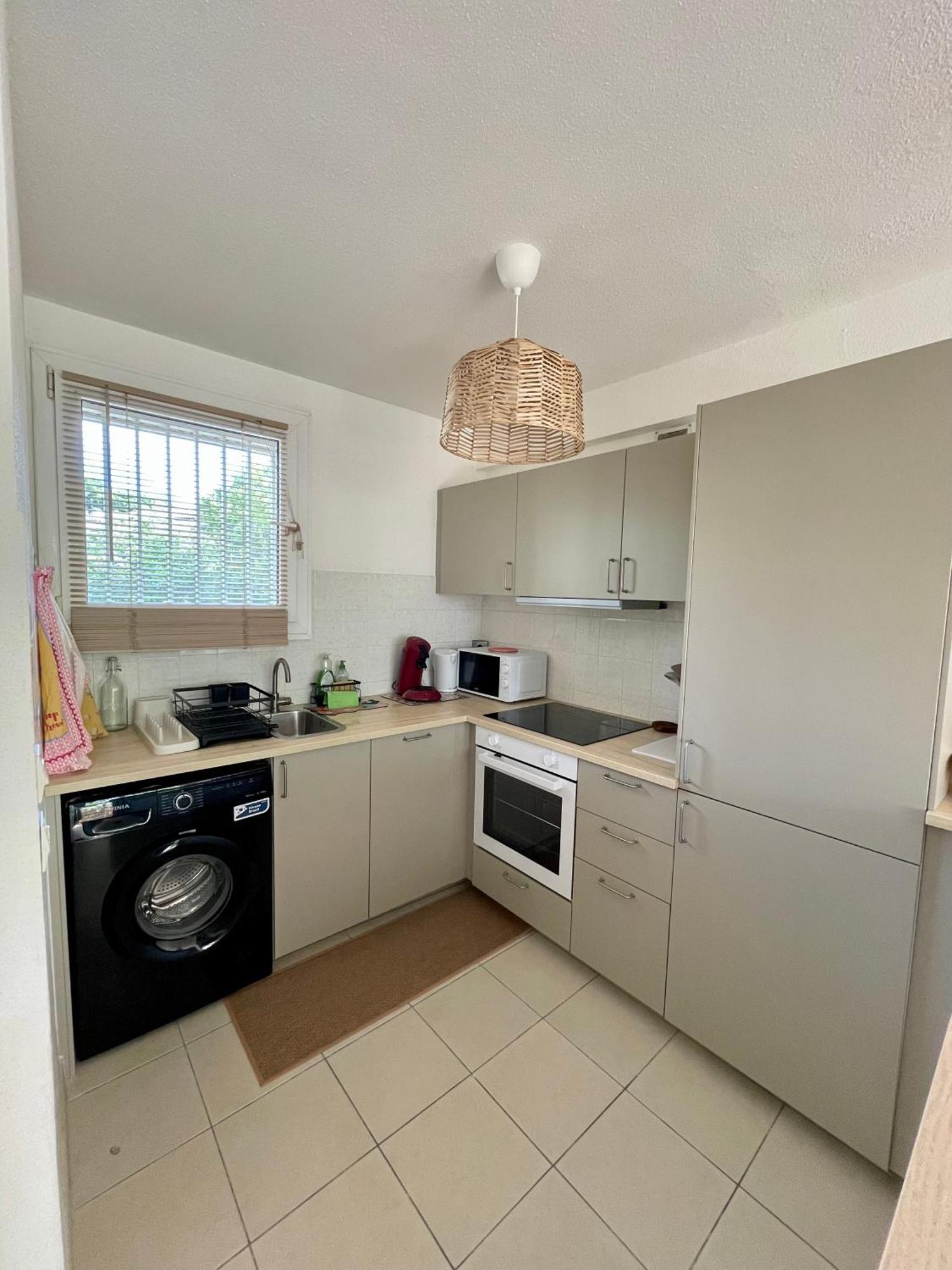 Superbe Duplex Refait A Neuf ! Lägenhet Hyères Exteriör bild