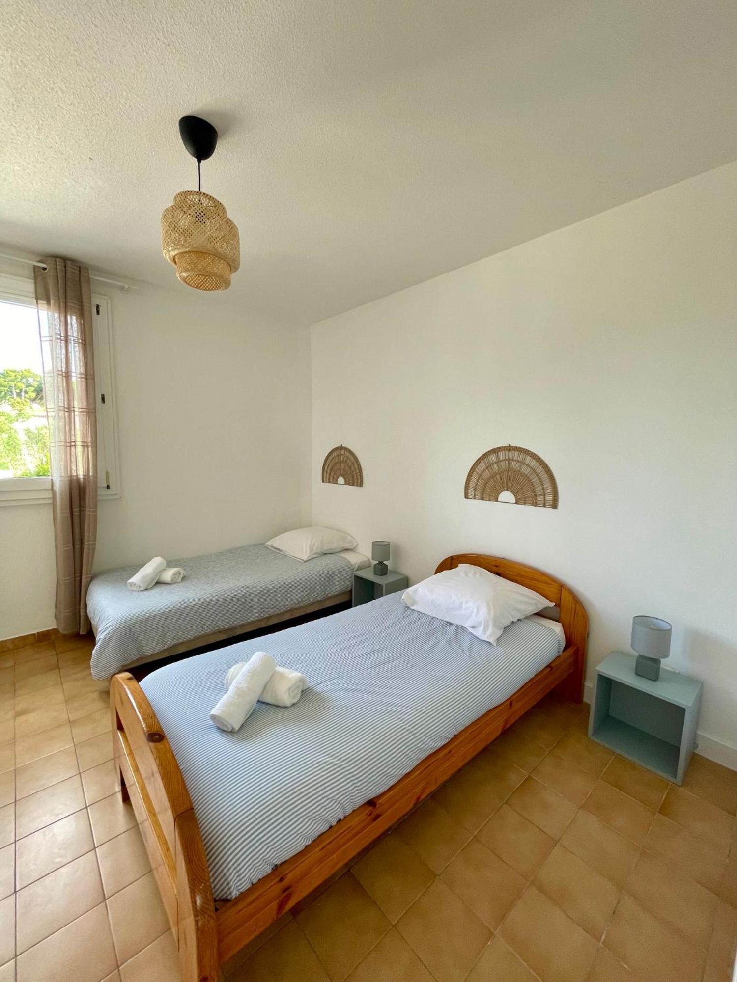 Superbe Duplex Refait A Neuf ! Lägenhet Hyères Exteriör bild